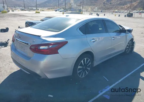 2018 Nissan Altima 2.5 Sv z USA, uszkodzony, nr VIN 1N4AL3AP7JC254366